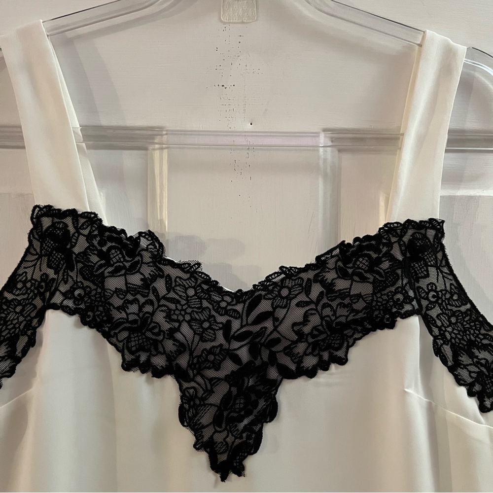 WHITE HOUSE BLACK MARKET TOP, Size S, White Satin Lined Camisole w/ Black Lace. - Picture 2 of 11